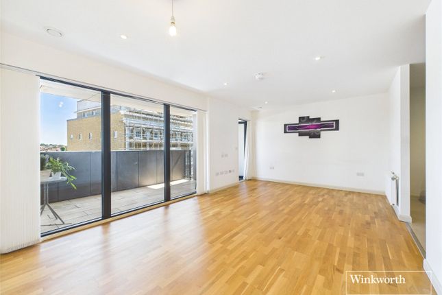 Flat 14,, Cypress Court, Kingsbury photo 2
