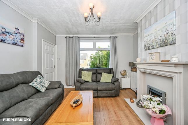 8, Valley Road, Wigan photo 4