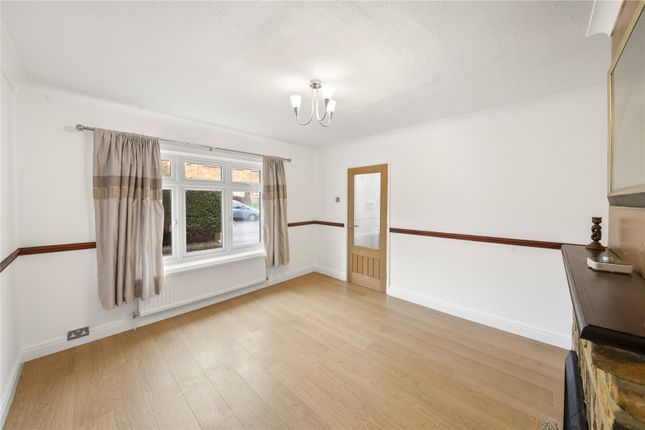 28, Broadwater Gardens, Uxbridge photo 3