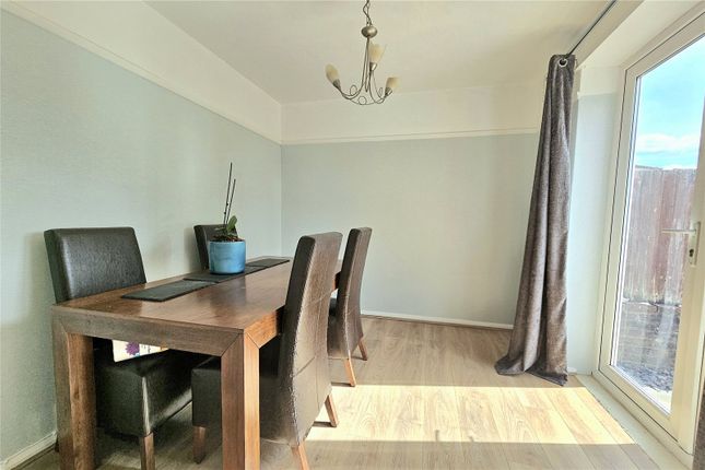 11, Highland Road, Surrey photo 3