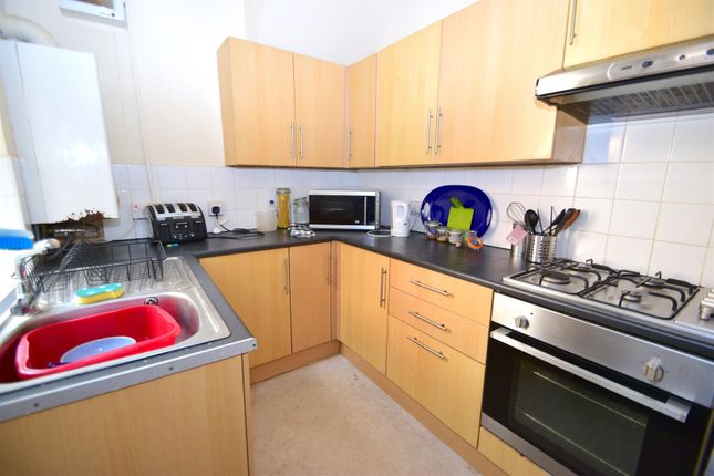 Flat to rent in Rothbury Terrace, Heaton
