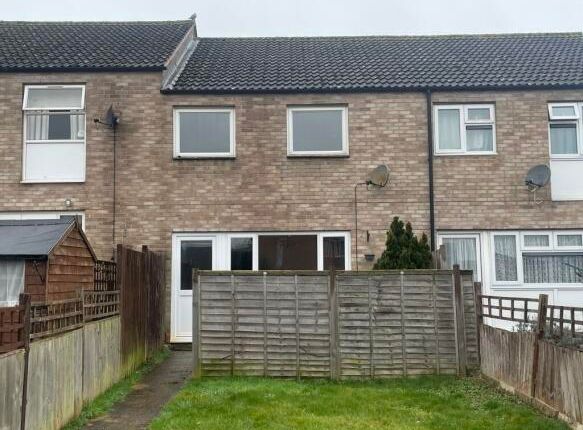 Thumbnail Terraced house to rent in Woodroffe Square, Calne