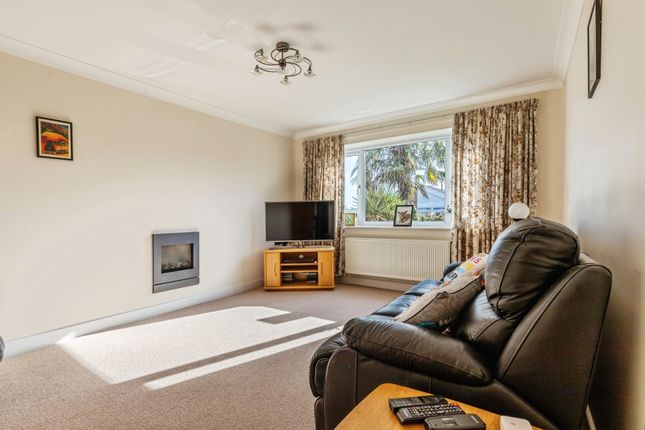 69, Castle Drive, Chorley photo 2