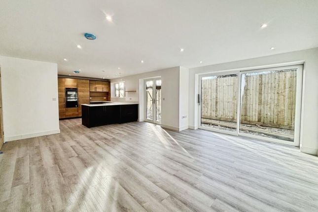 2 White Croft Meadows, Gilly Lane, Penzance photo 4