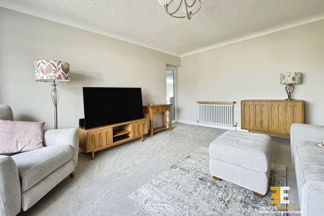 11, Powys Road, Llandudno photo 3