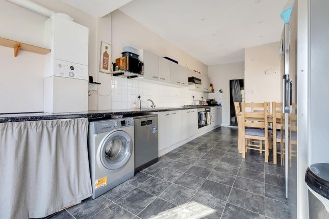 54 St. Helens Road, Westcliff-On-Sea, Essex photo 5