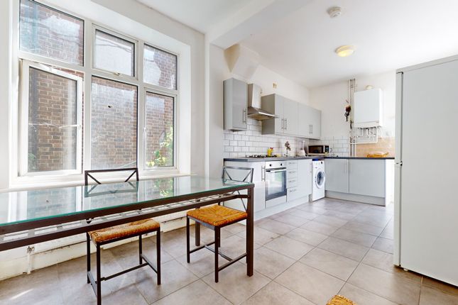 Room 2, 40, Woodberry Grove, Finsbury Park photo 5