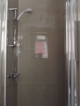 72 Ladybarn Lane, Fallowfield photo 4