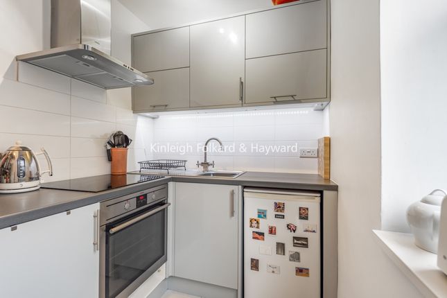 Kennington Park Road, London photo 5