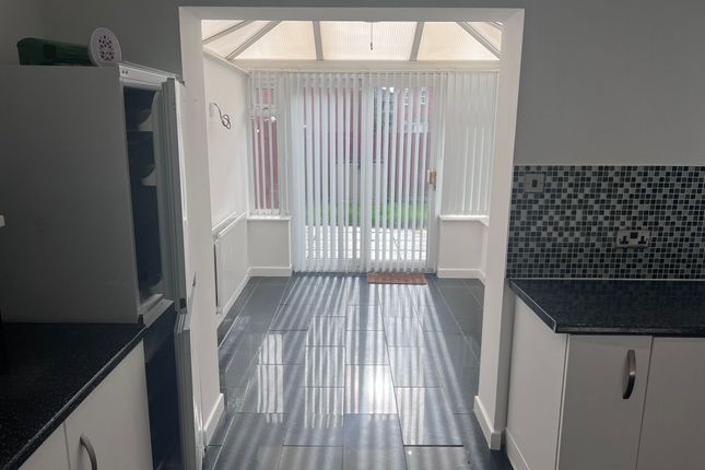 32 Latebrook Close, Stoke-on-Trent photo 3