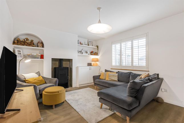8, Woodland Road, Hertford Heath photo 2