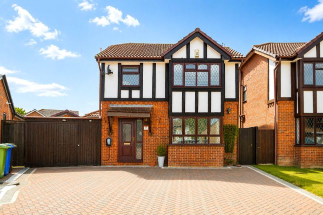 14, Burkeston Close, Sittingbourne photo 2