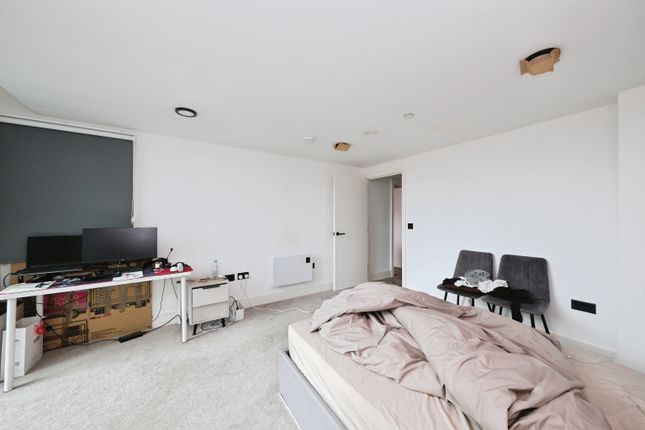 Apartment 31/Velocity Tower, 10 St. Marys Gate, Sheffield photo 4