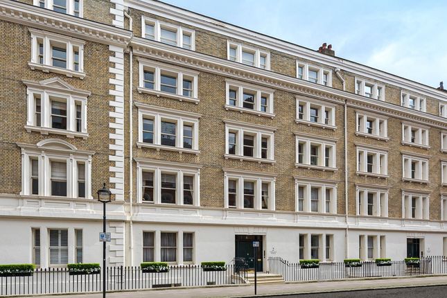Flat for sale in Carlisle Place, London, UK