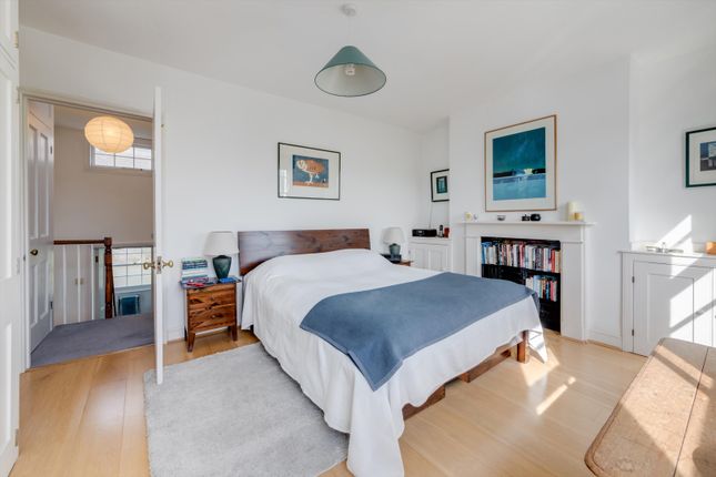 Terraced house for sale in Lofting Road, London