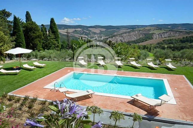 Thumbnail Villa for sale in San Casciano Dei Bagni, Tuscany, 53040, Italy