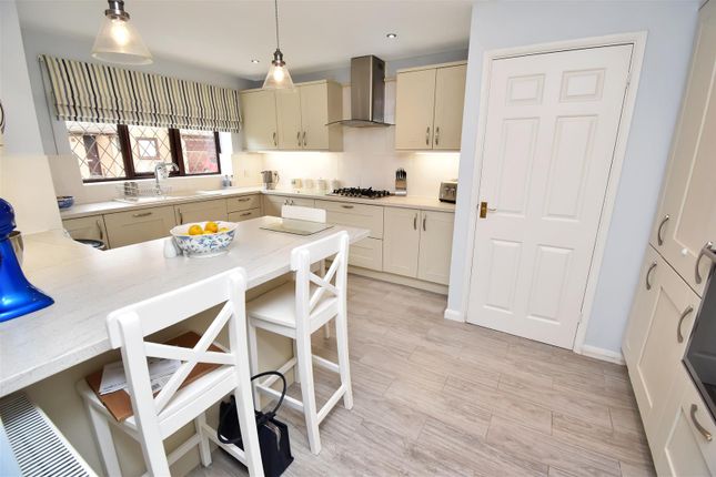 21, Briery Close, Corby photo 3