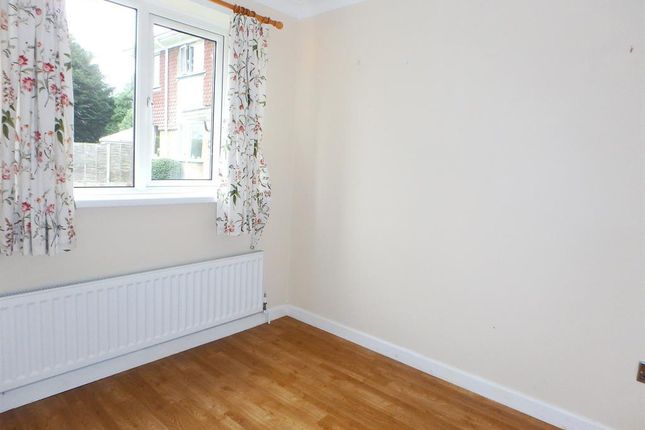 17, Yew Tree Court, Newlands Road photo 4