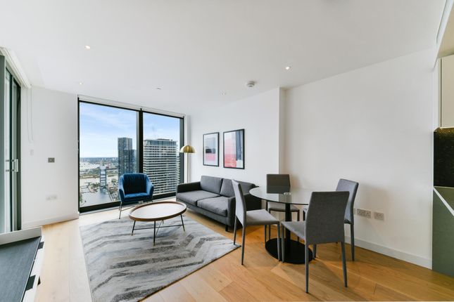 Thumbnail Flat to rent in Landmark Pinnacle, Canary Wharf