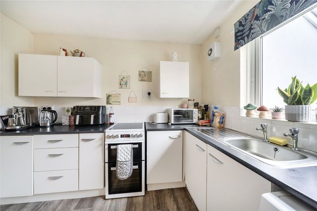 Flat 4 Whitton Court,, Moor View Close, Sidmouth photo 3