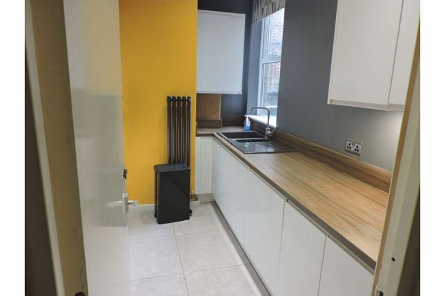 Flat for sale in 20 Langdale Road, Manchester