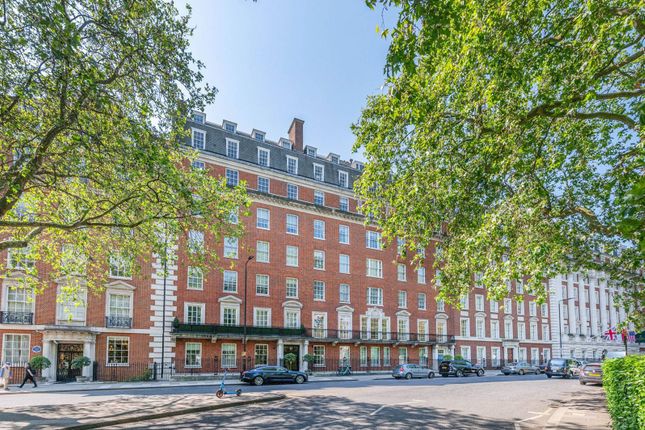 Thumbnail Flat to rent in Grosvenor Square, Mayfair, London