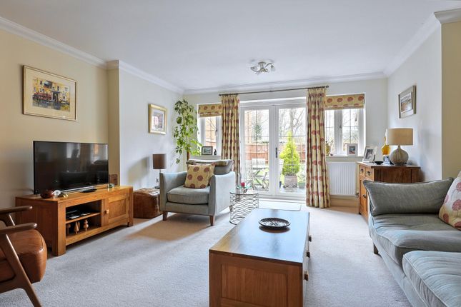 23, Orchard Close, Harston photo 3
