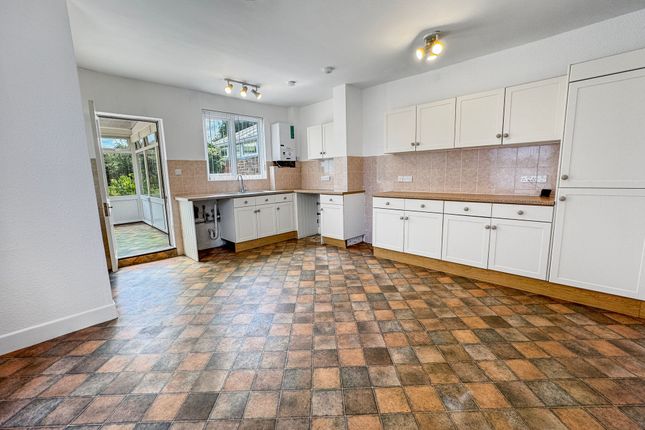 1 Solent View Road, Cowes photo 3