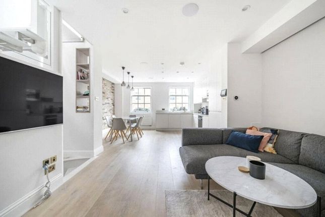 Flat 3, 2, Windmill Street, London photo 2