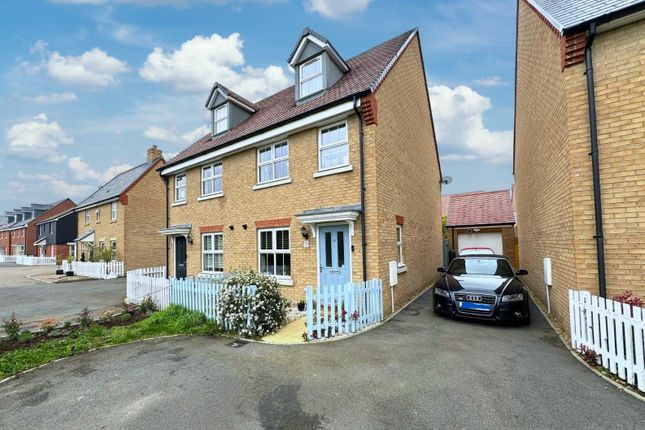 Thumbnail Property for sale in Arnold Rise, Biggleswade