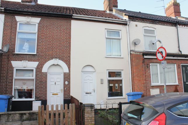 Thumbnail Terraced house to rent in Silver Road, Norwich