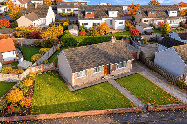 3-bed bungalow on 5 Silvertonhill Avenue, Hamilton, £275,000