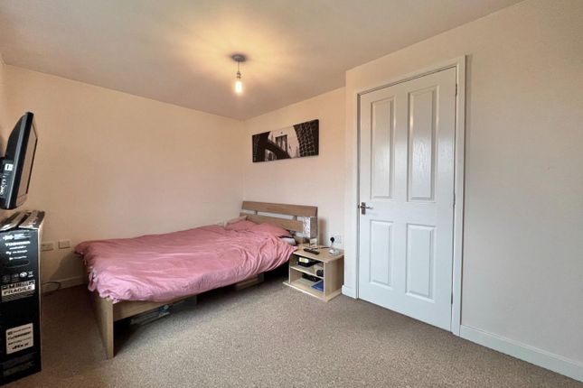 Town house for sale in Reginald Road, Barnsley