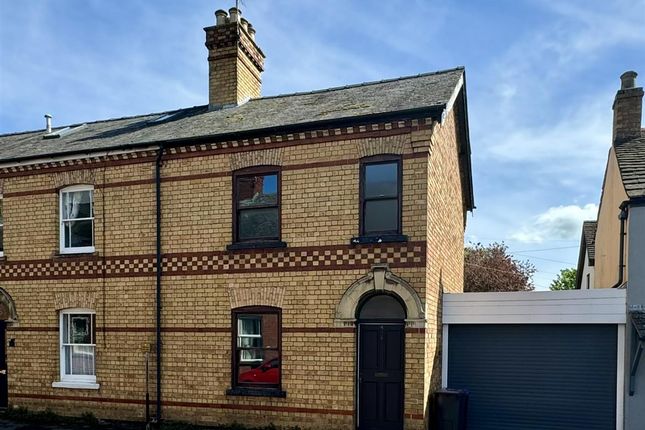 Detached house to rent in Vine Street, Stamford, Lincolnshire