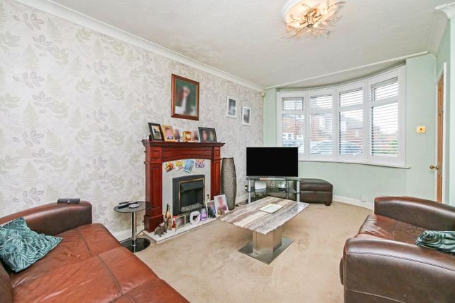 14, Scawton Avenue, York photo 3