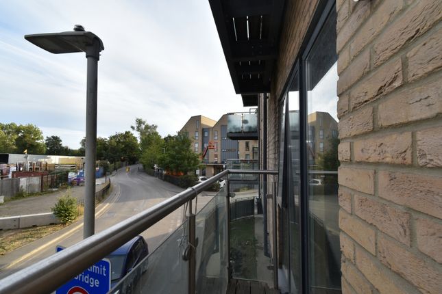 Modern 2-Bedroom Flat For Rent In West Drayton (Zone 4)