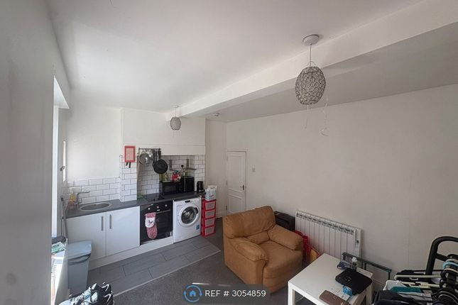 Flat   Wellington St, Gloucester photo 5