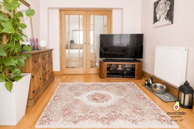 11 The Paddock, Hemsby, Norfolk photo 2
