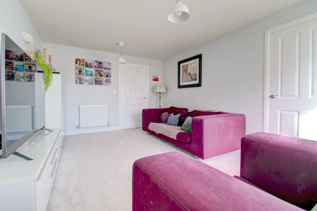 Lounge (Alt View)