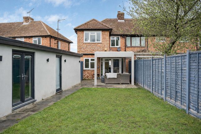 Skylark Road, Denham photo 4