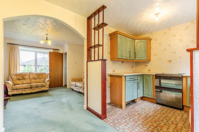 5, Lords Croft, Chorley photo 4