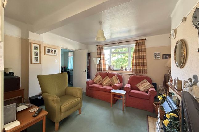 145, Rochdale Road, London photo 3