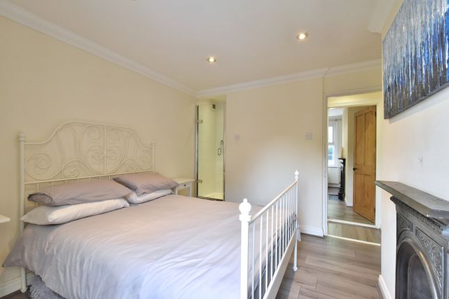 End terrace house for sale in Widmore Road, Bromley