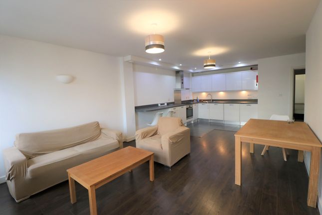 Flat 2 7,, Market Place, Romford photo 5