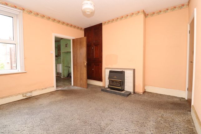 8, West Bank, Lincoln photo 3