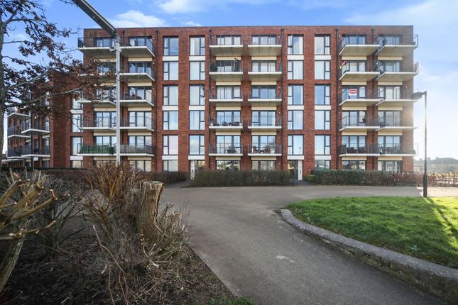 Flat for sale in Youngman Place, Taunton