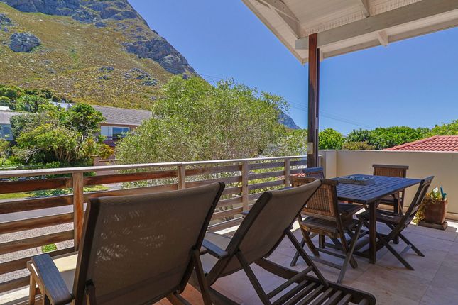 Detached house for sale in 237 4th Street, Voelklip, Hermanus Coast, Western Cape, South Africa