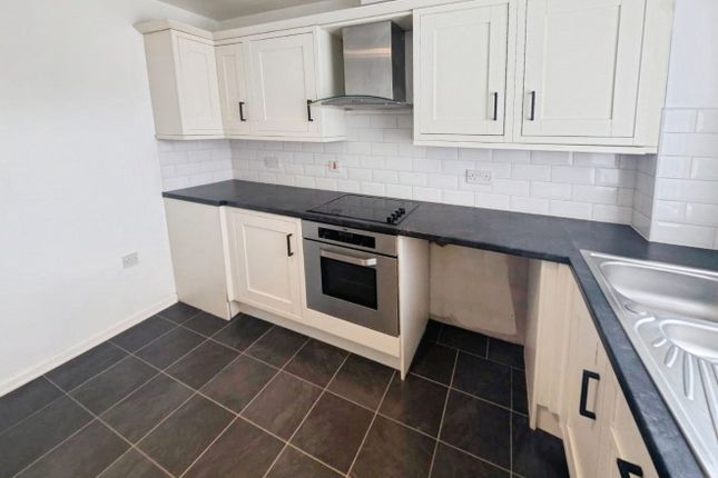 112, Northumbrian Way, North Shields photo 3