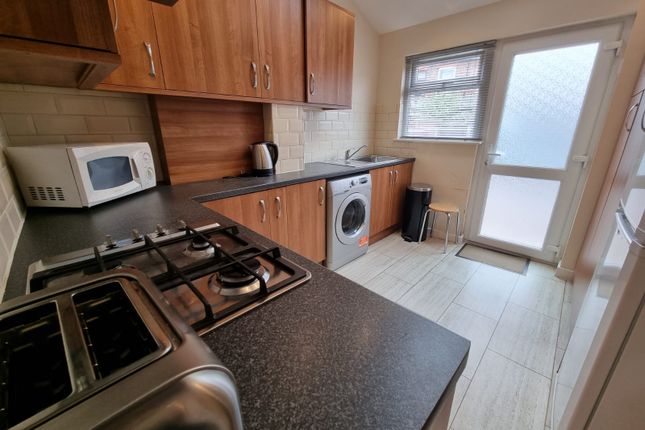 Terraced house to rent in Claremont Road, Rusholme, Manchester