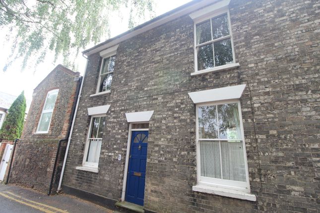 Thumbnail Terraced house to rent in Cadney Lane, Bury St. Edmunds